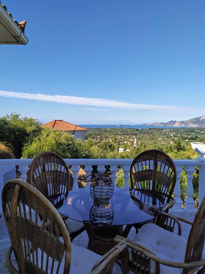 Vila Kalielaia Mouzákion Buitenkant foto