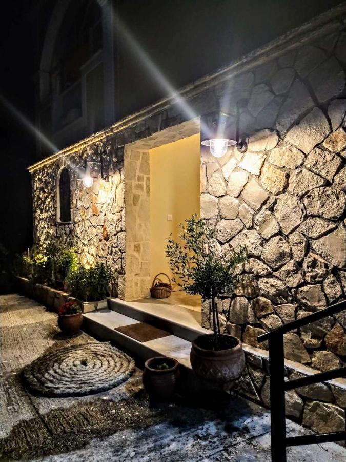 Vila Kalielaia Mouzákion Buitenkant foto